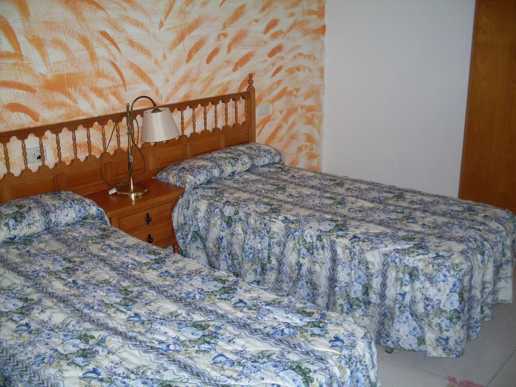 Hotel Terra Galega 몬포르테데레모스 객실 사진