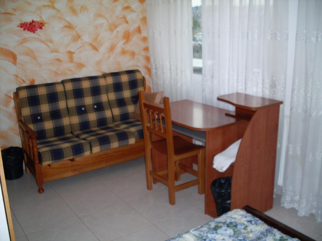 Hotel Terra Galega 몬포르테데레모스 객실 사진